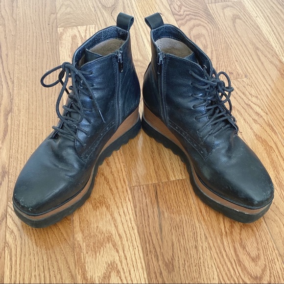 Love TaTa black and brown platform boots size 6 - Picture 2 of 5